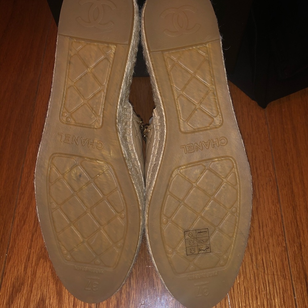 ‼️‼️ SOLD . HOST PICK‼️‼️💗💗Chanel Flats - Picture 6 of 16